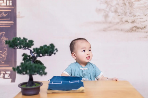 锡林郭勒盟宝宝眼屎多是什么原因 锡林郭勒盟宝宝眼屎多是什么原因